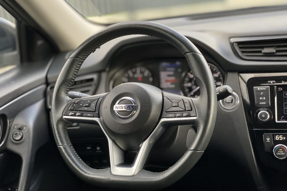 Продам Nissan Rogue 2017 года в Луцке