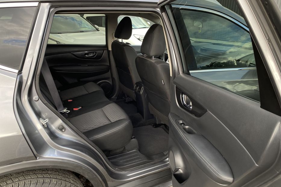 Продам Nissan Rogue 2017 года в Луцке