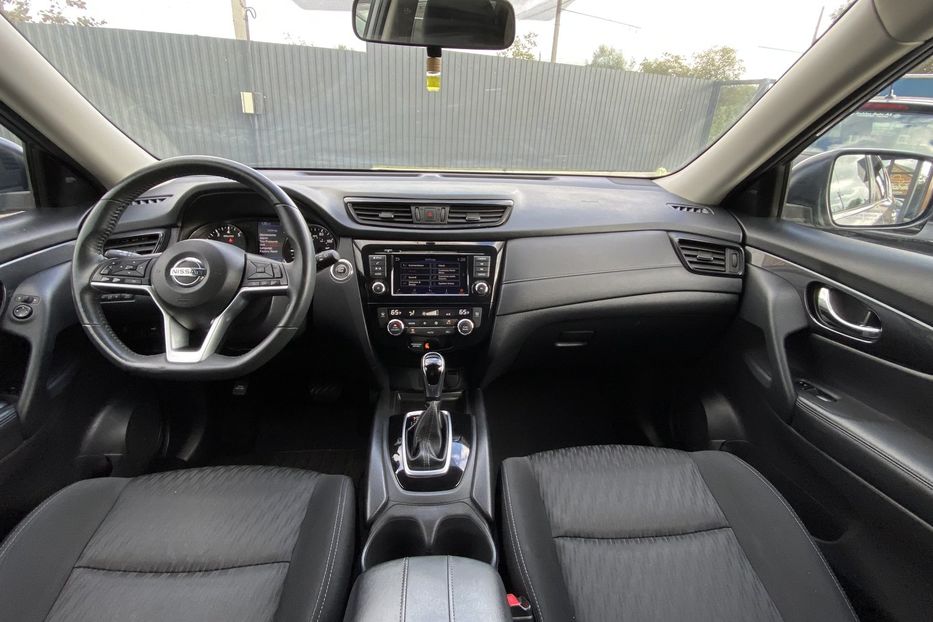 Продам Nissan Rogue 2017 года в Луцке