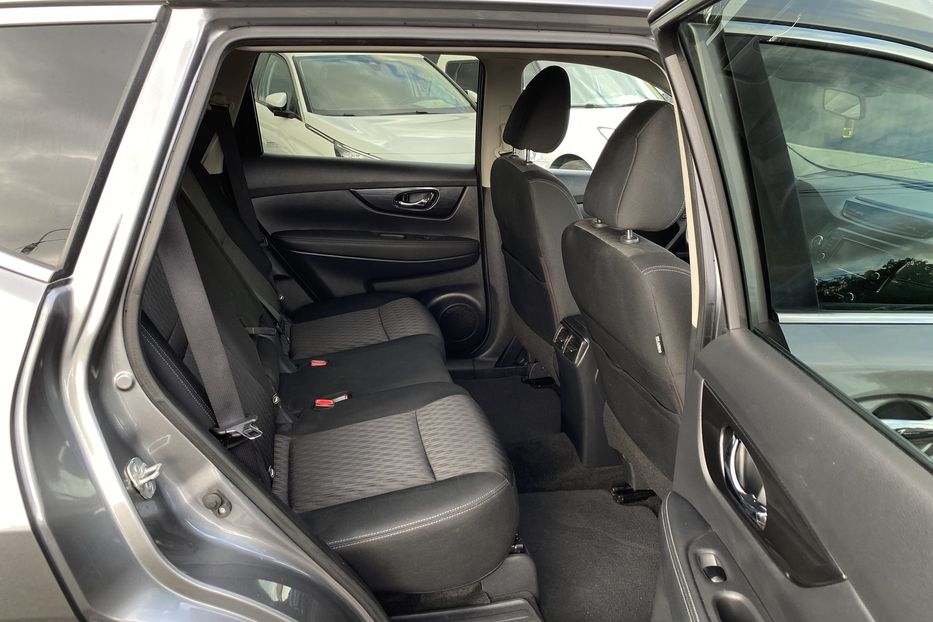 Продам Nissan Rogue 2017 года в Луцке