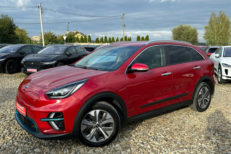 Продам Kia Niro 64 кВт Макс. комплектація 2020 года в Львове