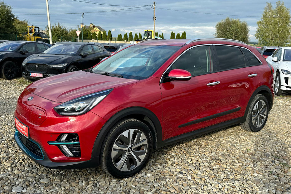 Продам Kia Niro 64 кВт Макс. комплектація 2020 года в Львове