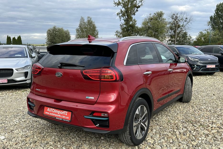 Продам Kia Niro 64 кВт Макс. комплектація 2020 года в Львове