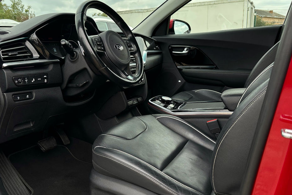 Продам Kia Niro 64 кВт Макс. комплектація 2020 года в Львове