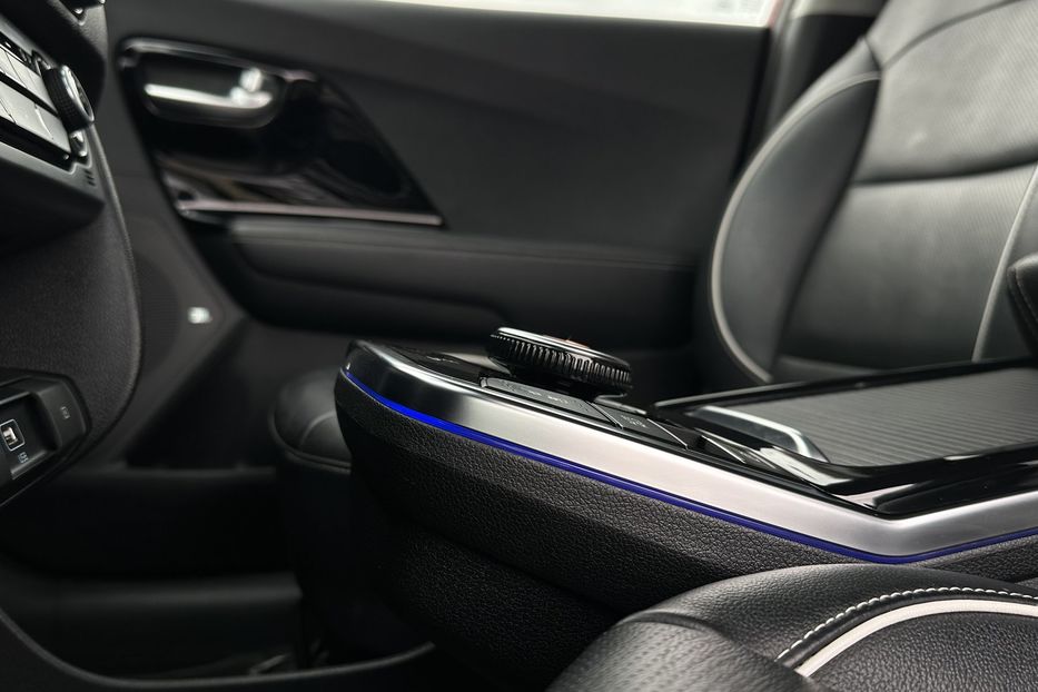 Продам Kia Niro 64 кВт Макс. комплектація 2020 года в Львове