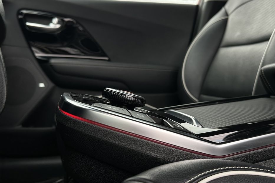 Продам Kia Niro 64 кВт Макс. комплектація 2020 года в Львове