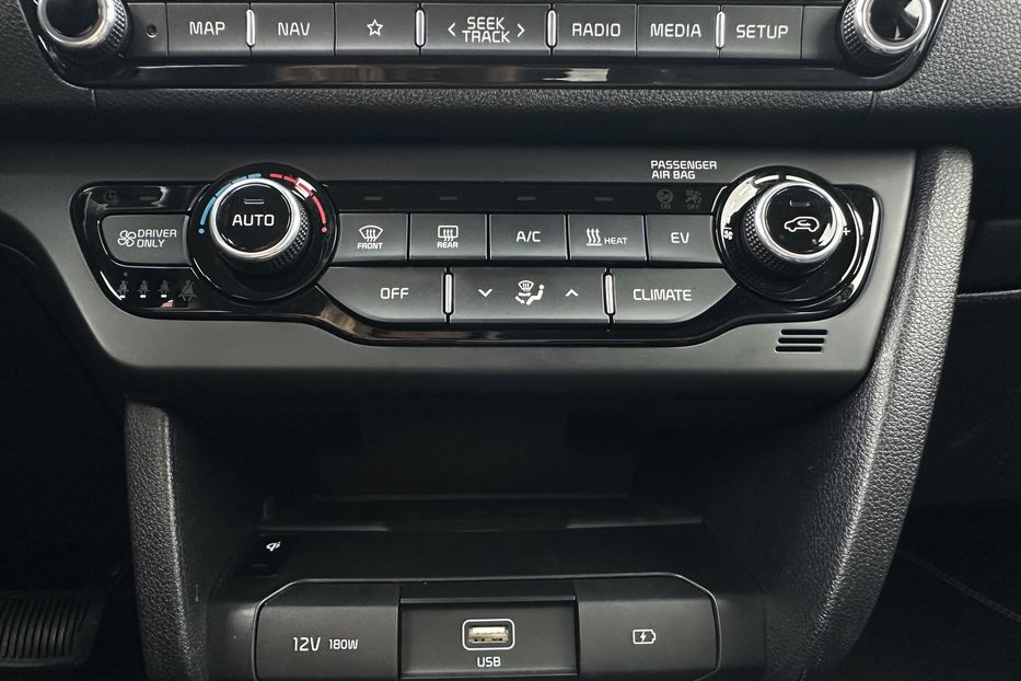 Продам Kia Niro 64 кВт Макс. комплектація 2020 года в Львове