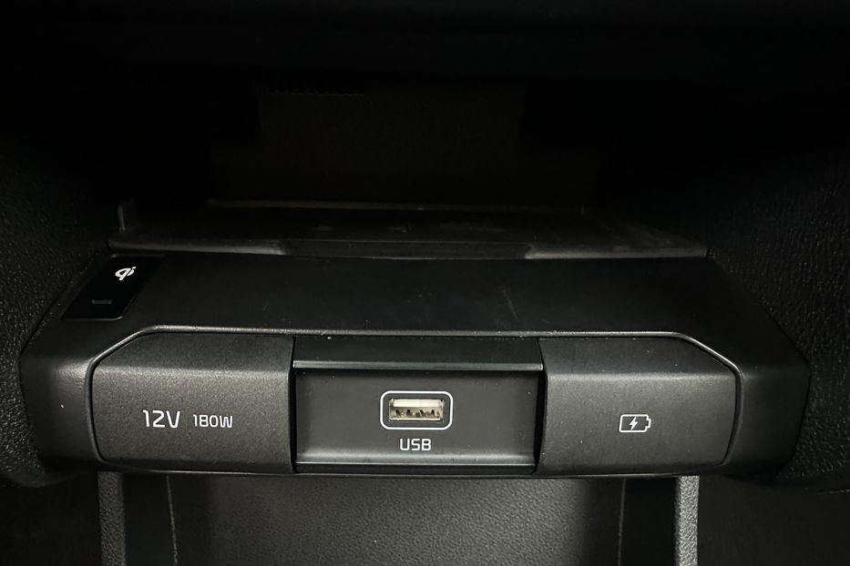 Продам Kia Niro 64 кВт Макс. комплектація 2020 года в Львове