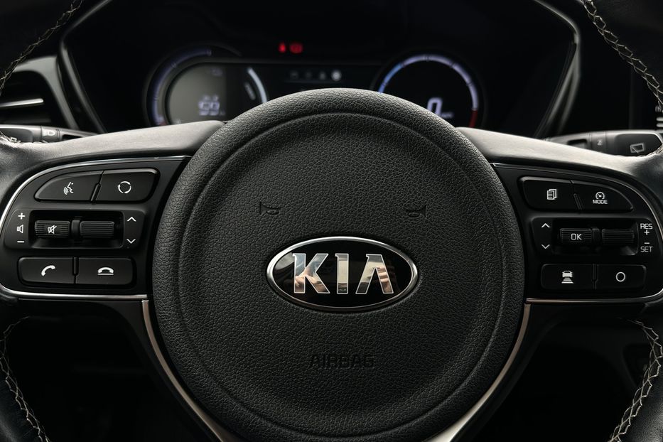 Продам Kia Niro 64 кВт Макс. комплектація 2020 года в Львове