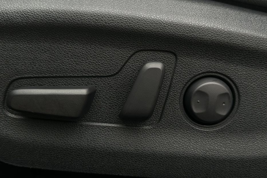 Продам Kia Niro 64 кВт Макс. комплектація 2020 года в Львове