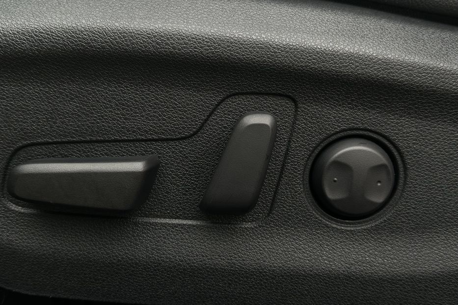 Продам Kia Niro 64 кВт Макс. комплектація 2020 года в Львове