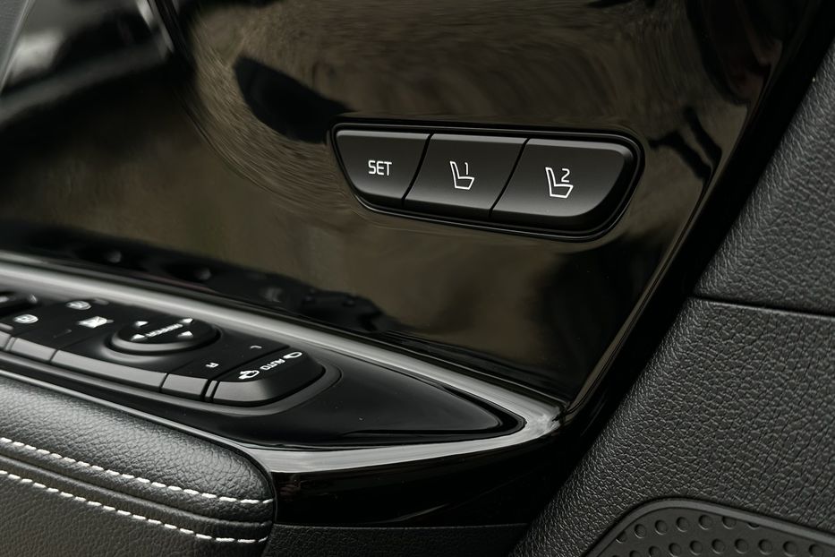 Продам Kia Niro 64 кВт Макс. комплектація 2020 года в Львове