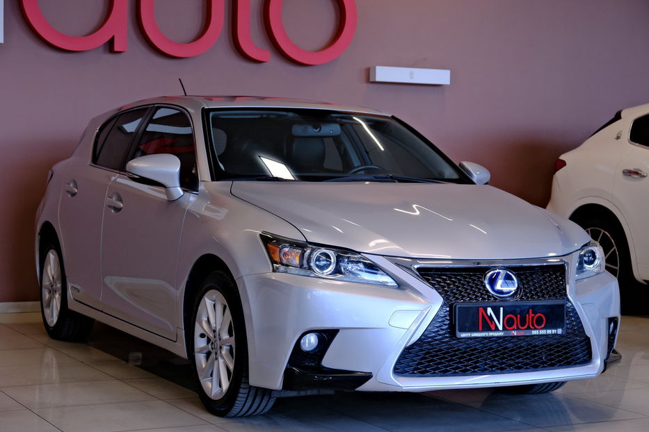 Продам Lexus CT 200h 2013 года в Одессе