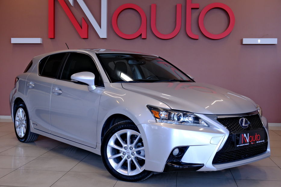 Продам Lexus CT 200h 2013 года в Одессе