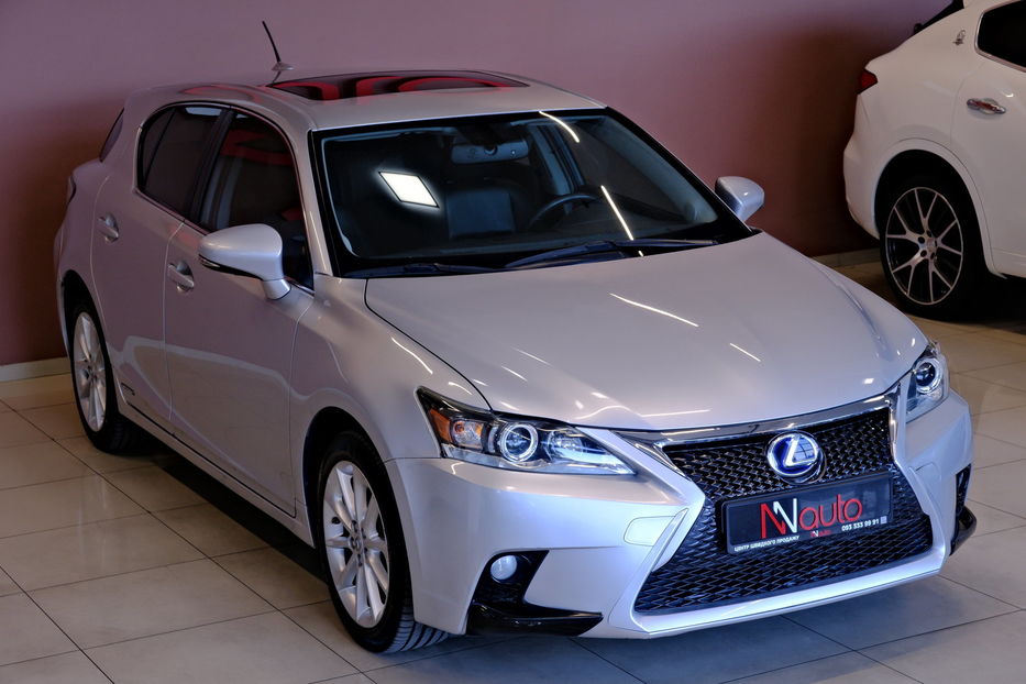 Продам Lexus CT 200h 2013 года в Одессе