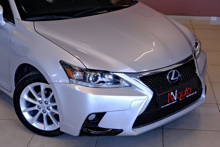 Продам Lexus CT 200h 2013 года в Одессе