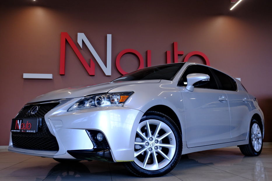 Продам Lexus CT 200h 2013 года в Одессе