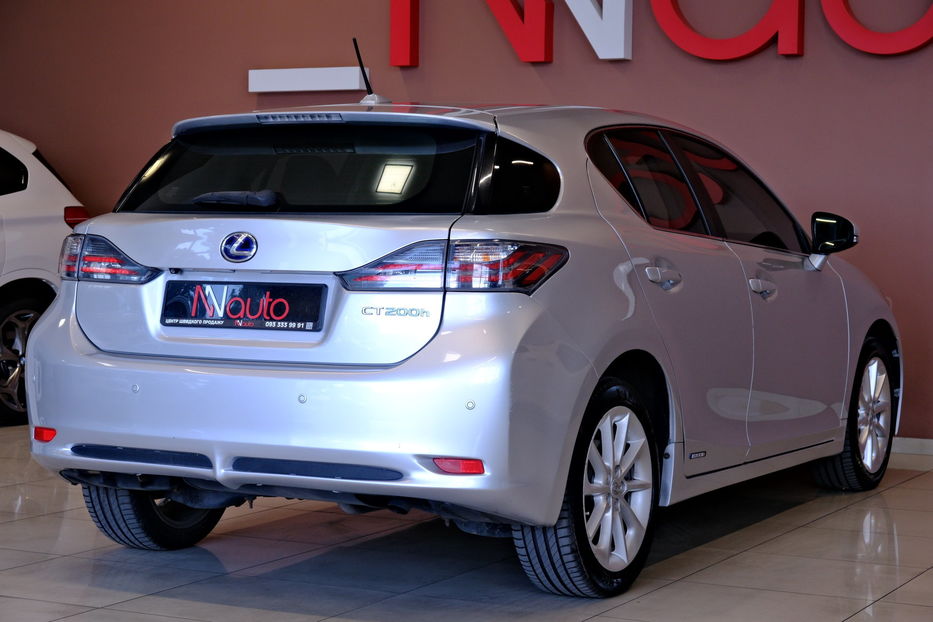 Продам Lexus CT 200h 2013 года в Одессе