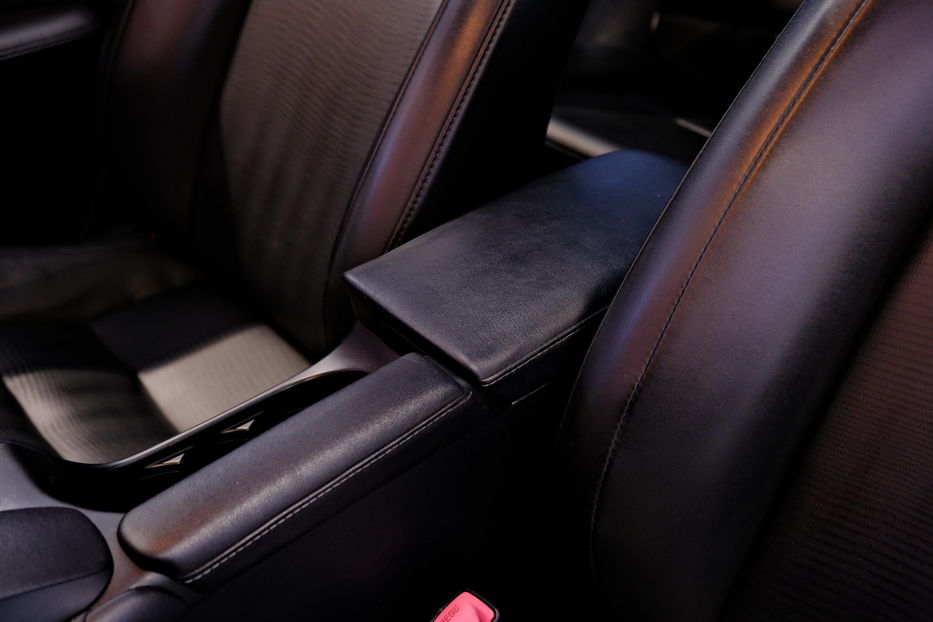 Продам Lexus CT 200h 2013 года в Одессе
