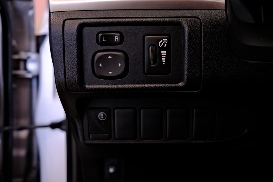 Продам Lexus CT 200h 2013 года в Одессе