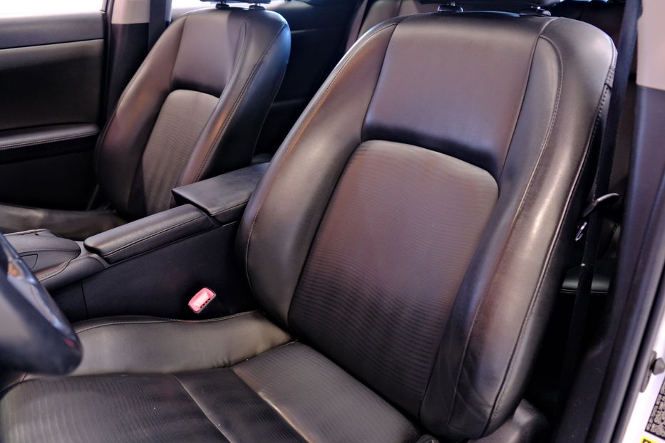 Продам Lexus CT 200h 2013 года в Одессе