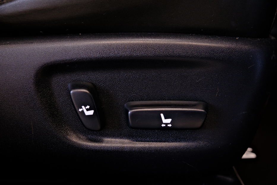 Продам Lexus CT 200h 2013 года в Одессе