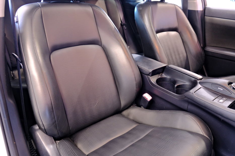 Продам Lexus CT 200h 2013 года в Одессе