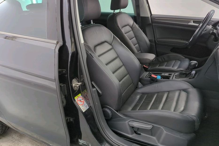 Продам Volkswagen e-Golf 36квт  авто в  2019 года в Львове
