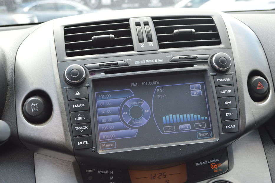 Продам Toyota Rav 4 2010 года в Одессе