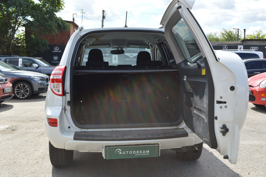 Продам Toyota Rav 4 2010 года в Одессе