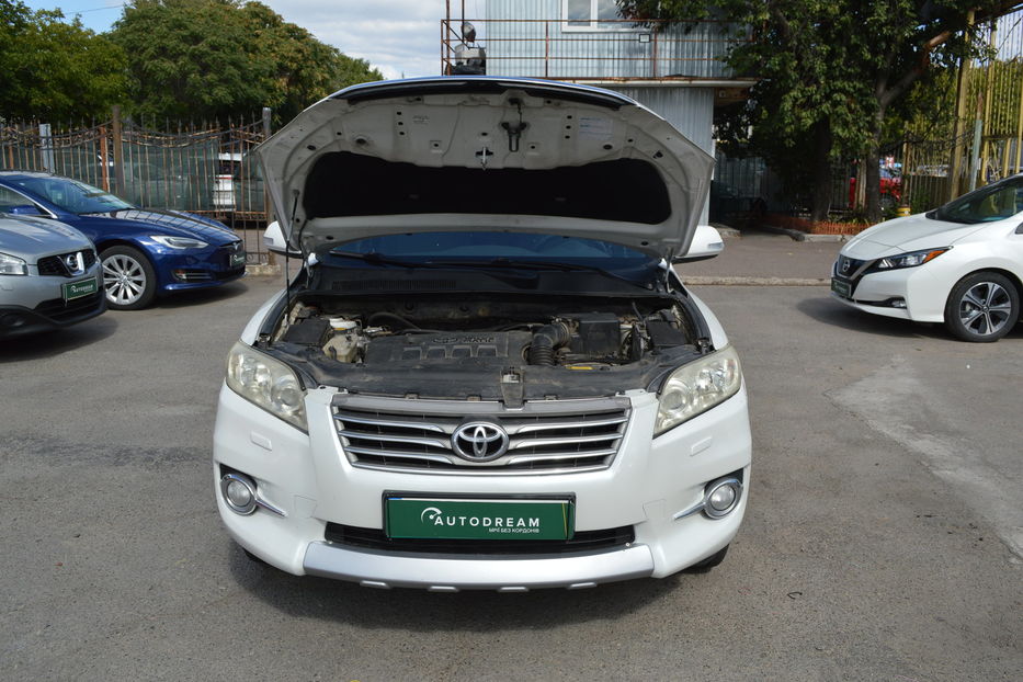 Продам Toyota Rav 4 2010 года в Одессе