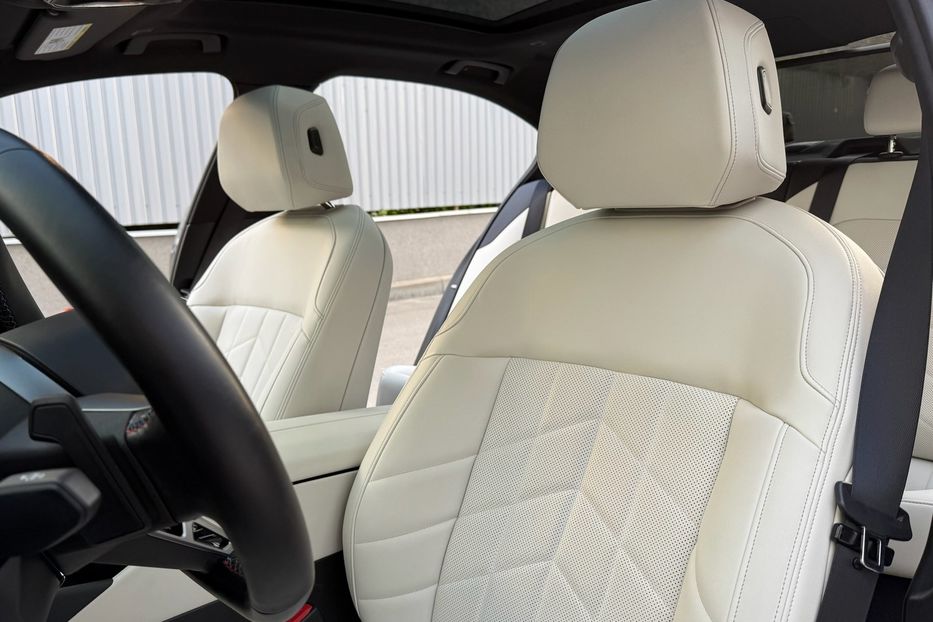 Продам BMW M5 I5 M60 2023 года в Киеве