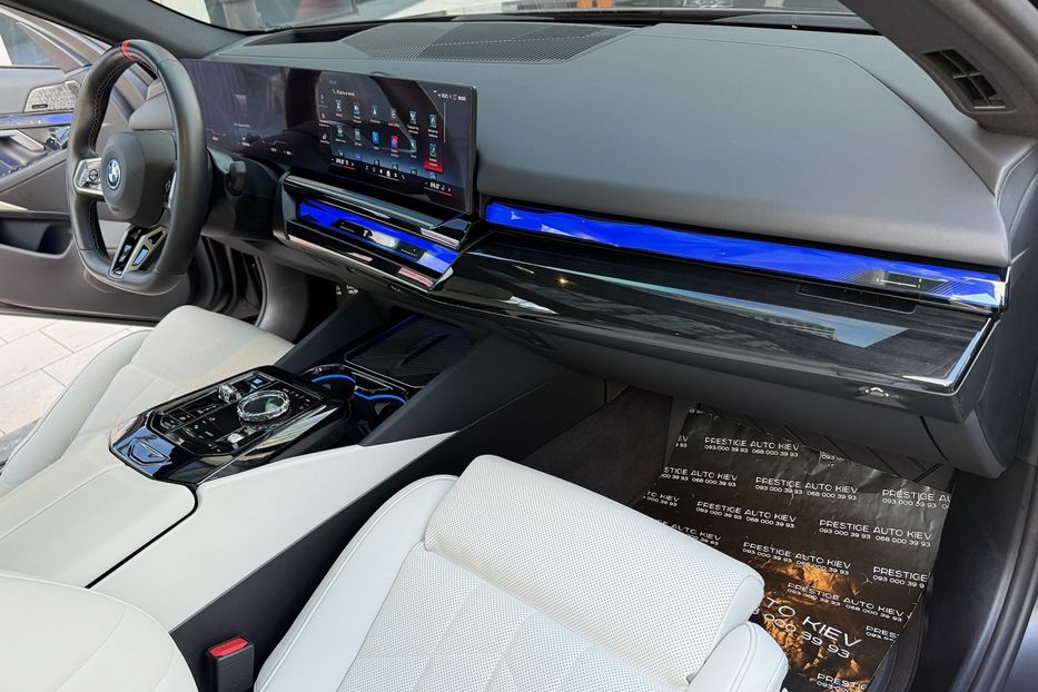 Продам BMW M5 I5 M60 2023 года в Киеве