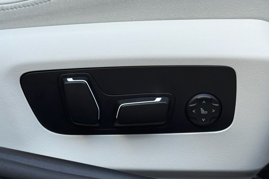 Продам BMW M5 I5 M60 2023 года в Киеве