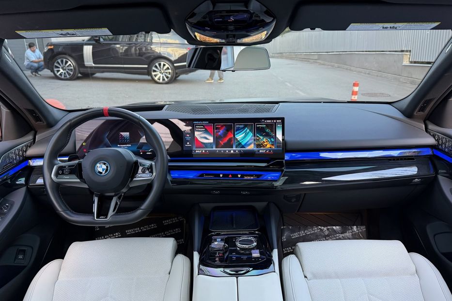 Продам BMW M5 I5 M60 2023 года в Киеве
