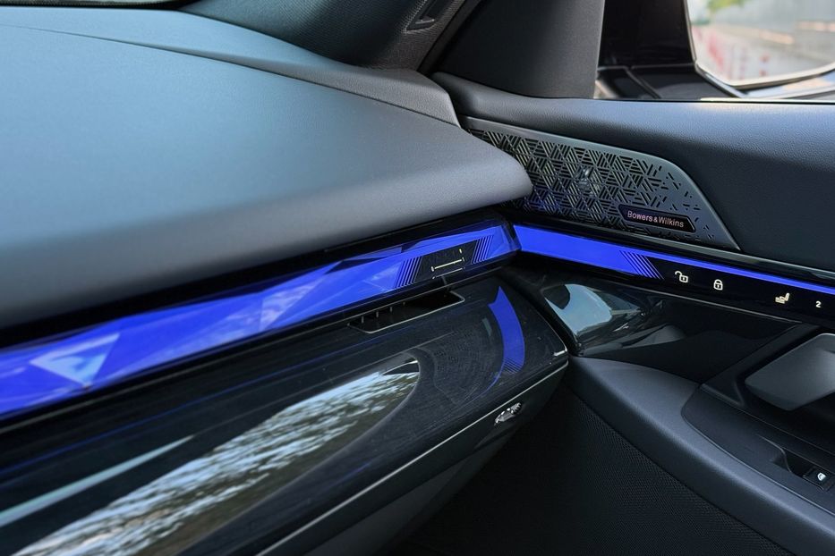 Продам BMW M5 I5 M60 2023 года в Киеве
