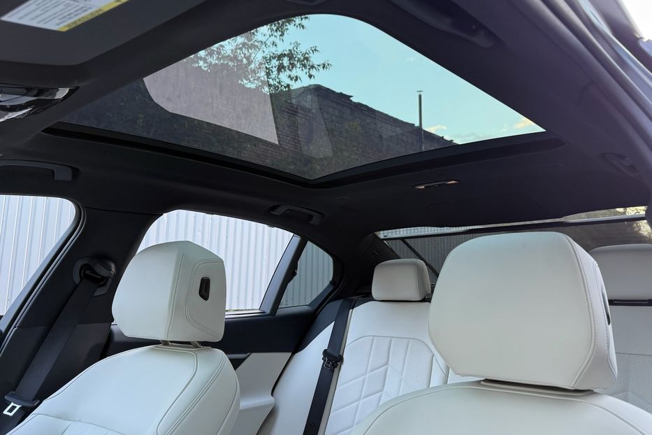 Продам BMW M5 I5 M60 2023 года в Киеве