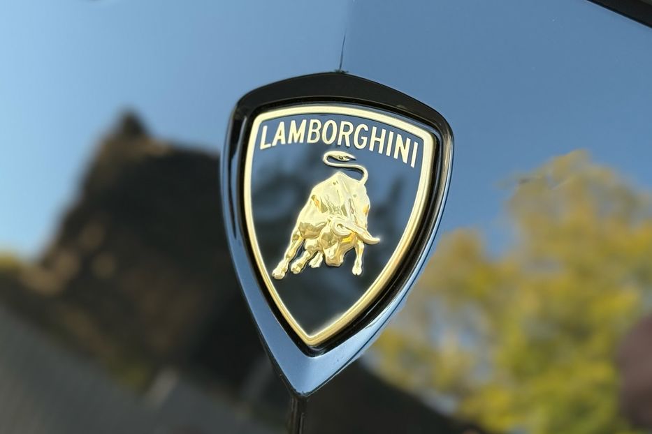 Продам Lamborghini Urus 2020 года в Киеве