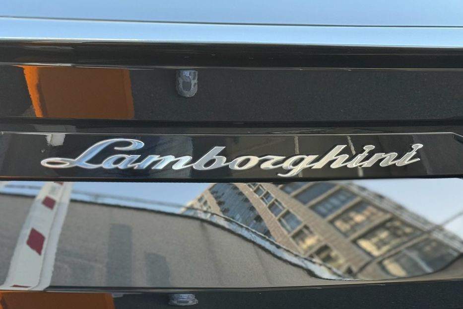 Продам Lamborghini Urus 2020 года в Киеве