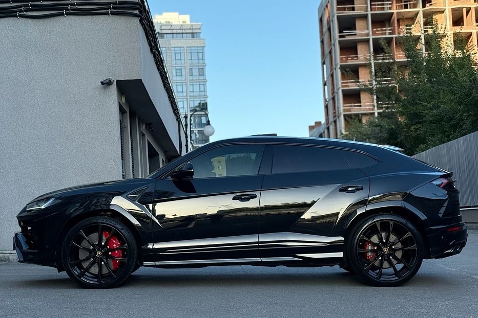 Продам Lamborghini Urus 2020 года в Киеве