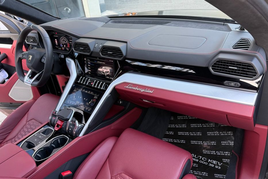 Продам Lamborghini Urus 2020 года в Киеве