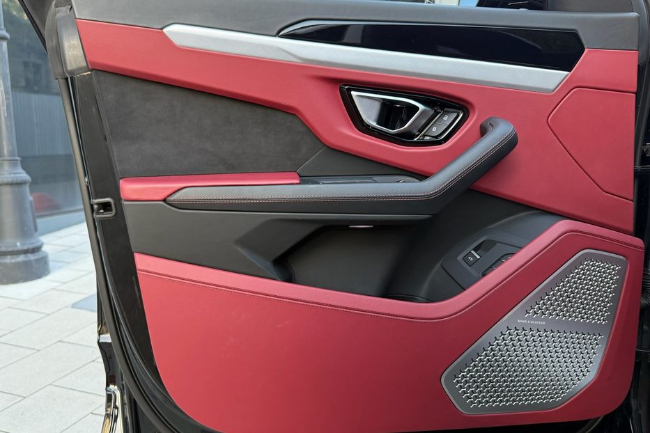 Продам Lamborghini Urus 2020 года в Киеве