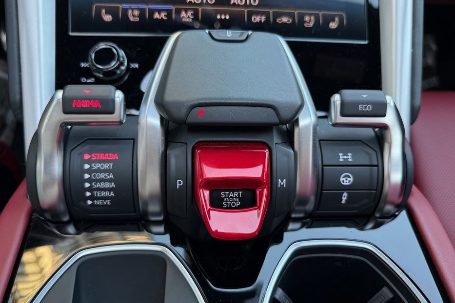 Продам Lamborghini Urus 2020 года в Киеве