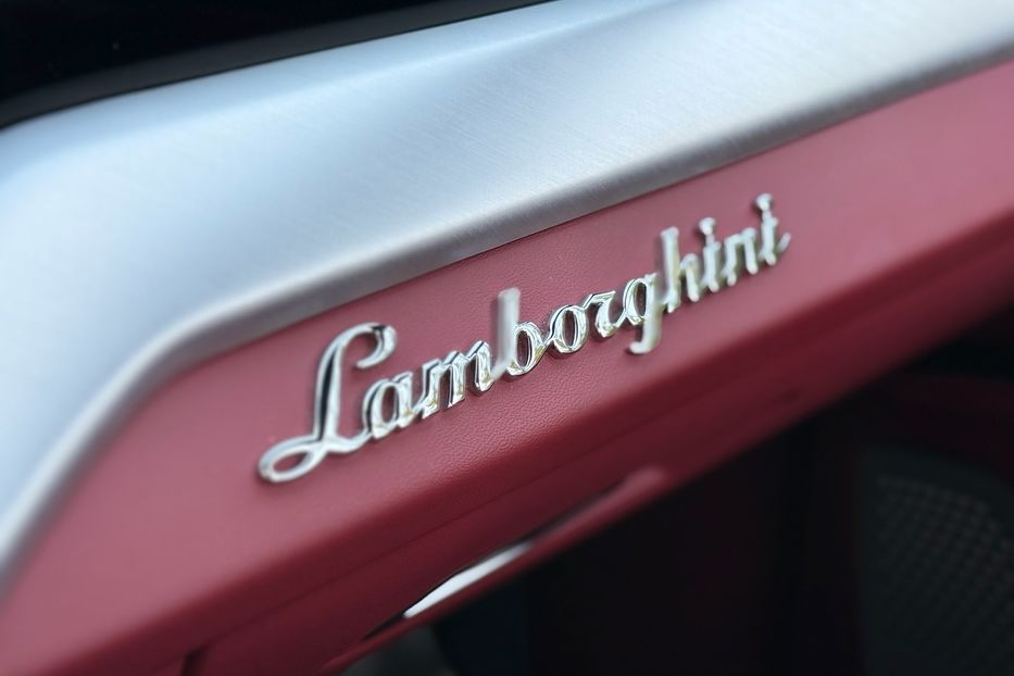 Продам Lamborghini Urus 2020 года в Киеве