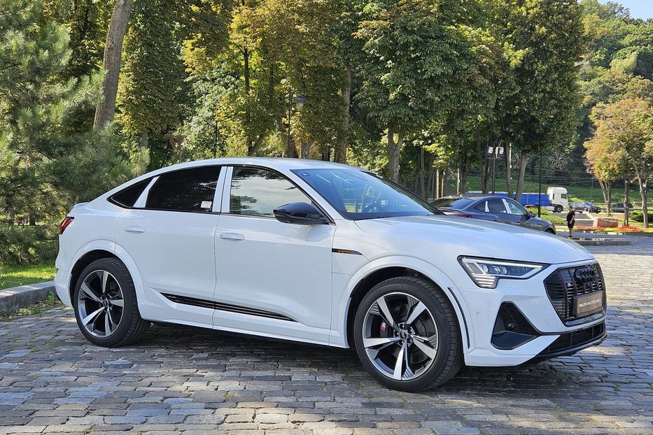 Продам Audi E-Tron S Sportback 2022 года в Киеве