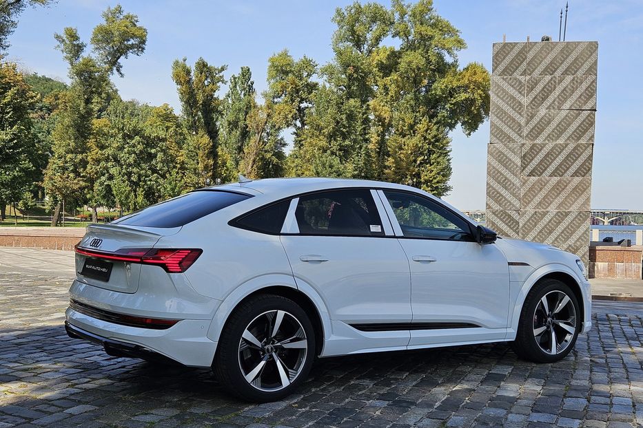 Продам Audi E-Tron S Sportback 2022 года в Киеве