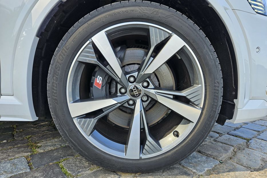 Продам Audi E-Tron S Sportback 2022 года в Киеве