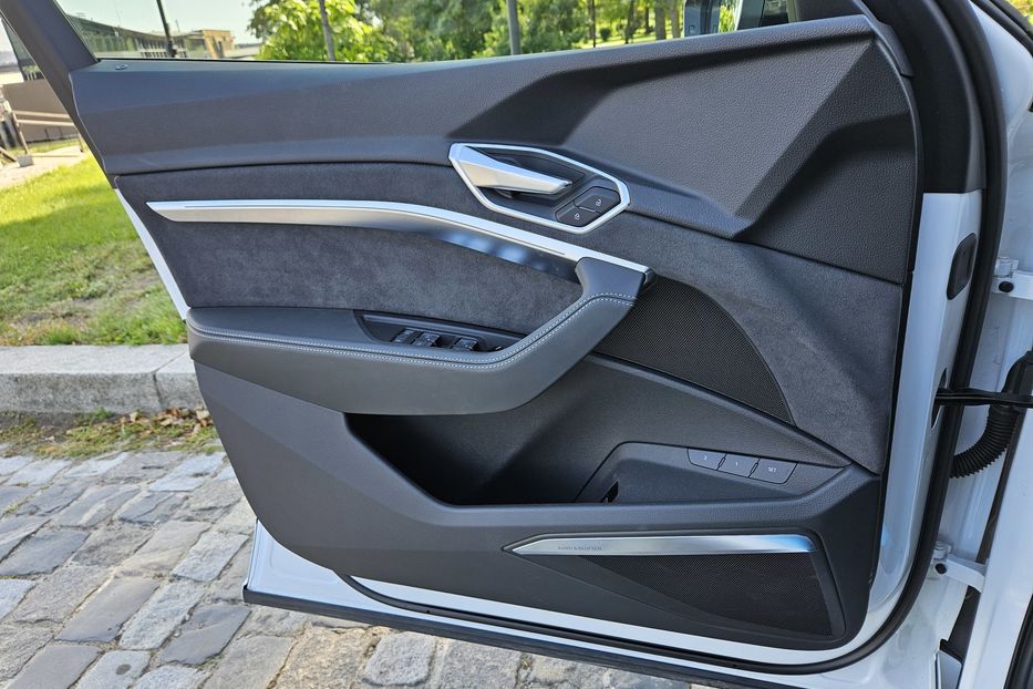 Продам Audi E-Tron S Sportback 2022 года в Киеве