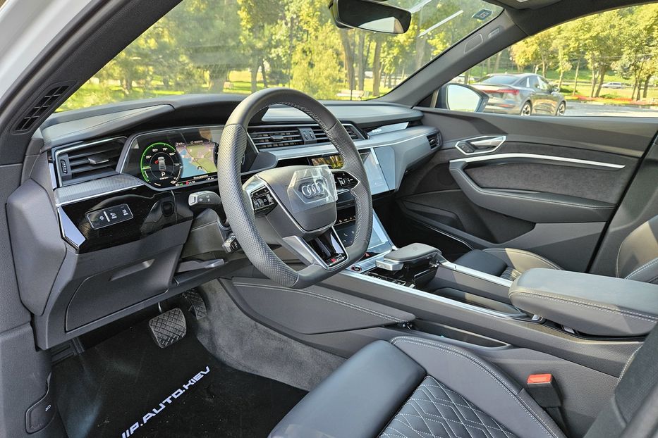 Продам Audi E-Tron S Sportback 2022 года в Киеве