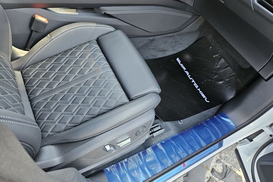 Продам Audi E-Tron S Sportback 2022 года в Киеве